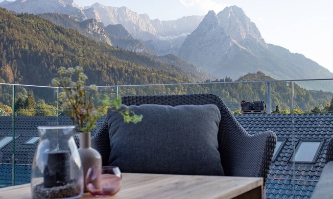 Garmisch-Partenkirchen Apartment | Penthouse mit 360 ° Bergblick