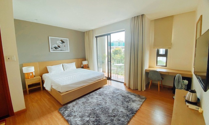 Ha Long Condo | Penthouse Duplex Wabi-sabi 3BR, Pool-BBQ, Sky View