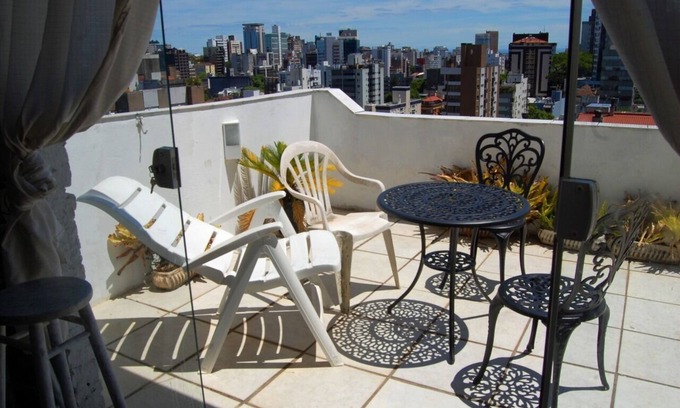 Rio Branco Apartment | Penthouse for 8 people next to Zaffari, with barbecue and 2 bathrooms.
