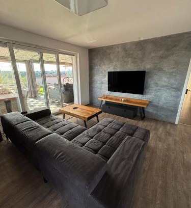 Golcuv Jenikov Apartment | Penthouse - Kosmonautů Street