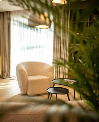 Sector 3 Apartment | Penthouse Lebada Lake View