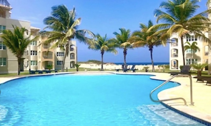 Isabela Condo | Penthouse on the Beach!