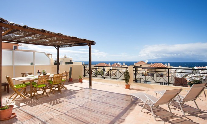Callao Salvaje Apartment | Penthouse Sunset with sea view, pool and free WIFI