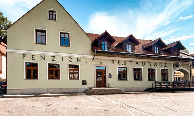 Ledec nad Sazavou House | Penzion a restaurace U ŘEKY