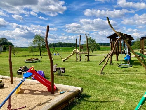 Novosedly nad Nezarkou House | Penzion a restaurace Myslivna Kolence - Třeboňsko
