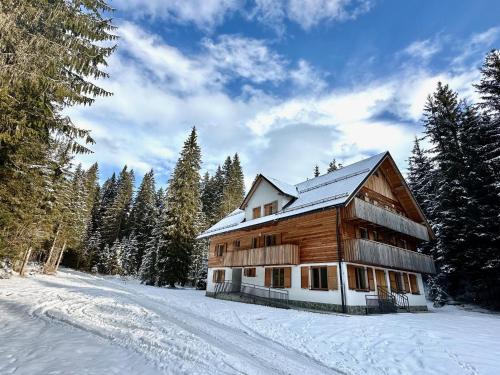 Goreljek Hotel | Penzion Golcar