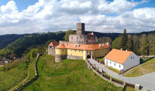 Manova Lhota House | Penzion hradu Svojanov