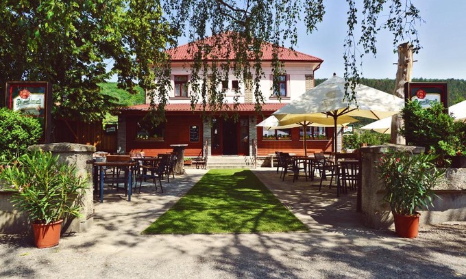 Karlstejn House | Penzion Karlštejn