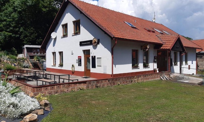 Oparno House | Penzion Oráč