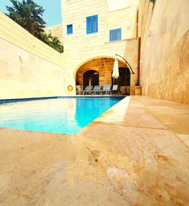 Xaghra House | Peonja Suite