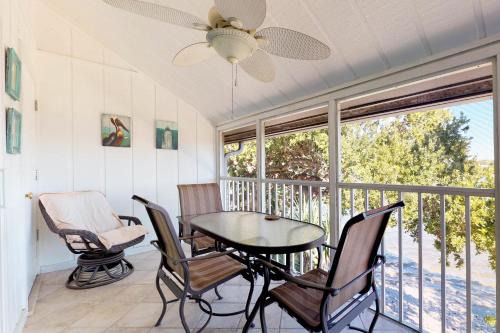 Siesta Key Apartment | Peppertree Perfection