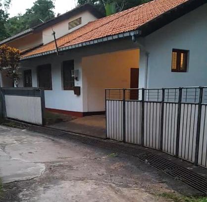 Udunuwara Villa | Peradeniya-Kandy Home Stay