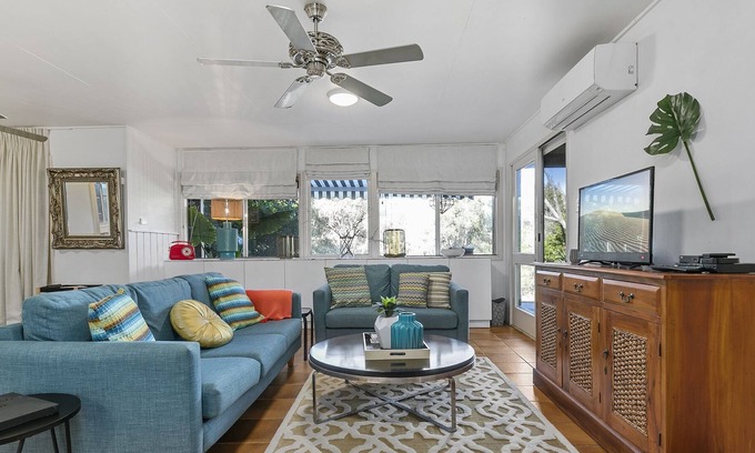 Peregian Beach Cottage | Peregian Beach Shack - Quintessential coastal chic beachfront shack