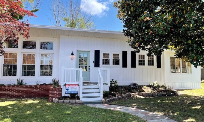 West Cape May House | Perfect 2 bedroom getaway in the heart of West Cape May