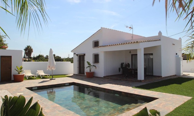 Conil de la Frontera House | Perfect and modern Holiday Home with Pool, Internet - Casa El Guillargon -