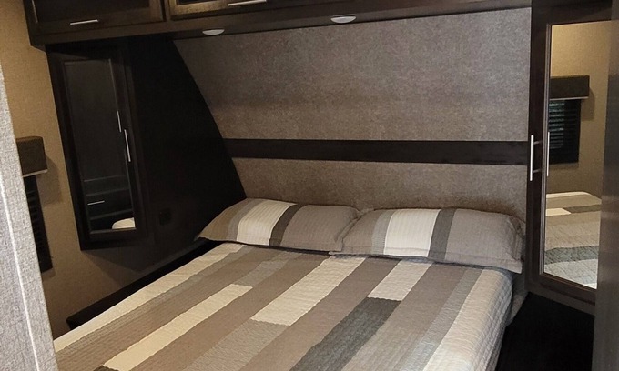 Escondido House | Perfect camper in the heart of wine country!