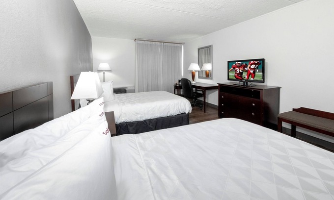 Carteret Hotel | Perfect Choice For Your Family Vacation! 2 Budget-friendly Units, Free Parking!