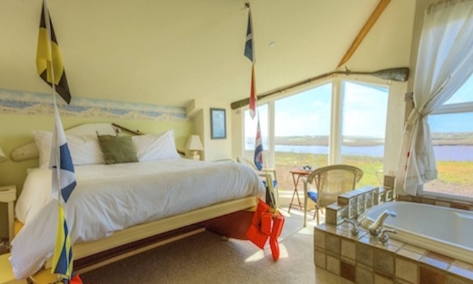 Moss Landing House | Perfect GetAway for Two, Sunset & Water View from Window