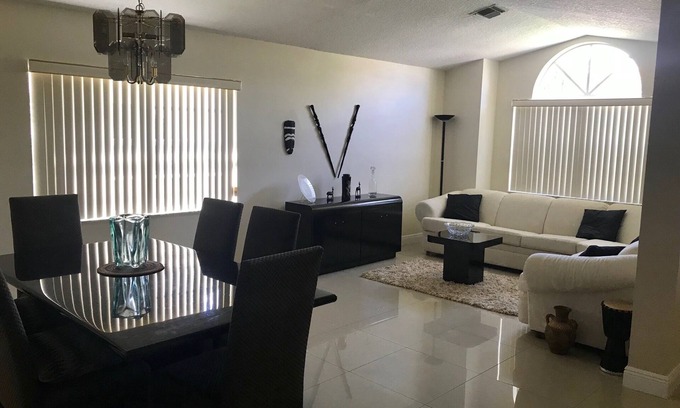 Boynton Beach House | PERFECT RELAXING GETAWAY FOR COUPLE OR SMALL GROUP