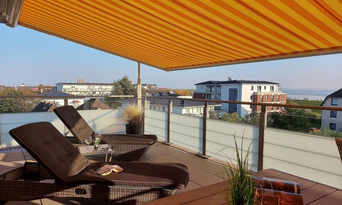 Busum Apartment | Perfect, spacious penthouse apartment centrally located in Büsum