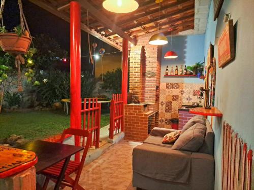 Lumiar House | Perto de tudo em Lumiar com churrasqueira, fogão a lenha e estacionamento