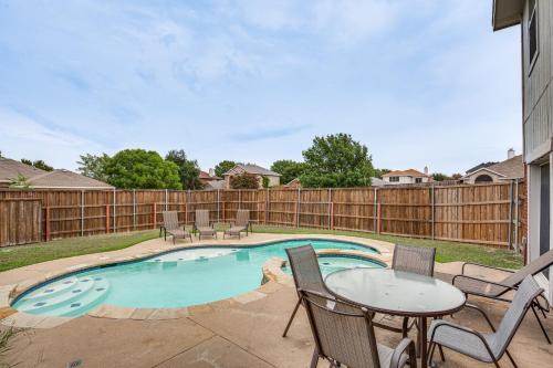 Allen House | Pet-Friendly Allen Home about 30 Mi to Dallas!