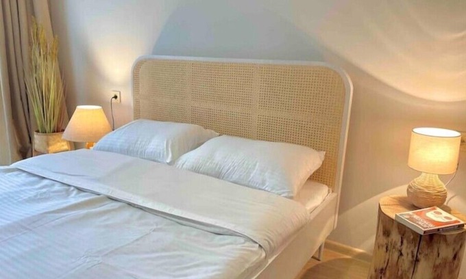 Saburtalo Apartment | Pet-friendly Apt Central Park Self Check-in
