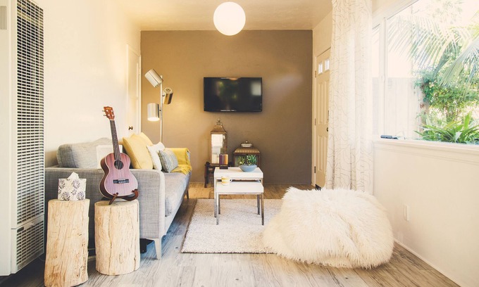 Carlsbad Cottage | Pet Friendly Beach Cottage - Walk to town and beach STVR PERMIT BLRE1241169
