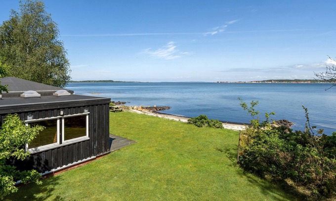Ronbjerg House | Pet friendly home in Nykøbing M