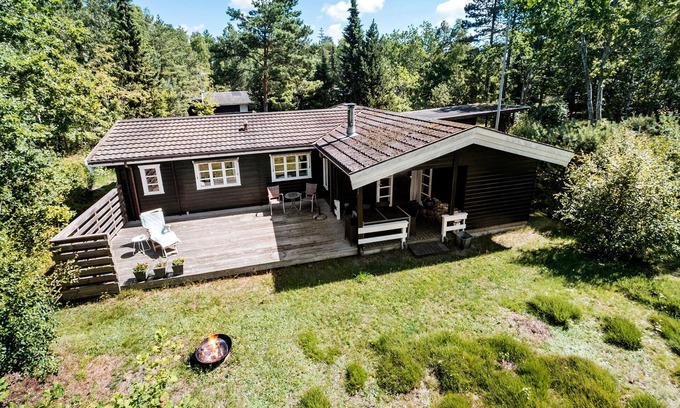 Hojby House | Pet friendly home in Højby with WiFi