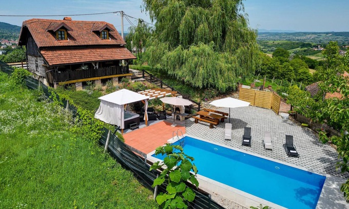 Sveti Ivan Zelina House | Pet friendly home in Sveti Ivan Zelina