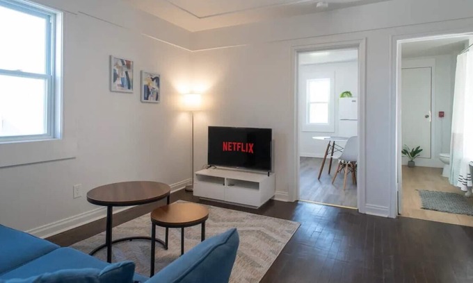 Thunder Bay Apartment | Pet Friendly, Netflix, Wifi, Parking