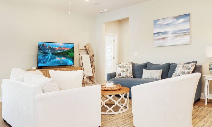 Port St. Joe House | ☀️ Pet Friendly, Steps to Beach and Pool - Sunset Bliss Cove ☀️