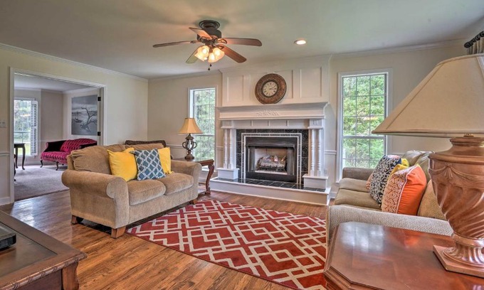 Huger House | Pet-Friendly Suburban Escape with Deck and Grill!