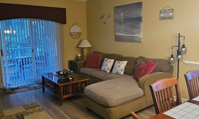 North Myrtle Beach Condo | Pet Friendly 2B/2B Condo in Barefoot Resort Close to N MB Sports Complex