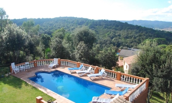Begur Villa | Pet-Friendly "Villa Casa Dolores Style Catalan" with Mountain View, Pool & Wi-Fi