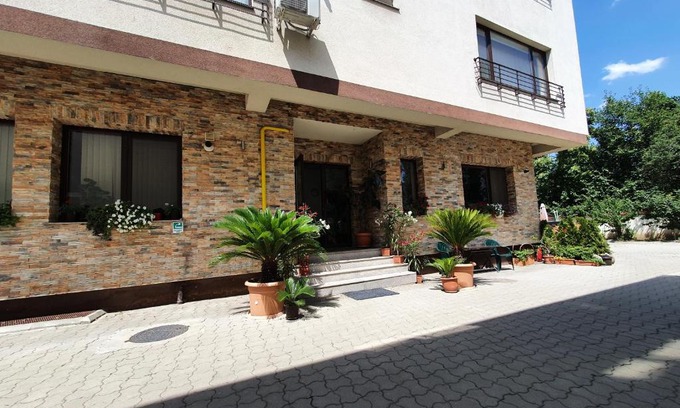 Sector 6 Apartment | Petre Popovat 79