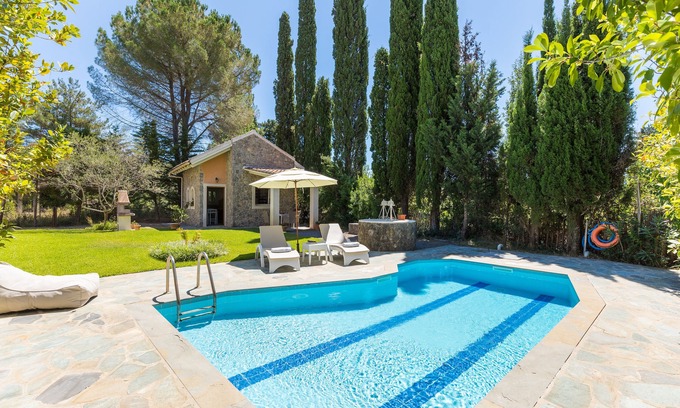 Dassia Villa | Petrinos Cottage in Dassia, Private pool, A/C, WiFi, 300m to the beach.