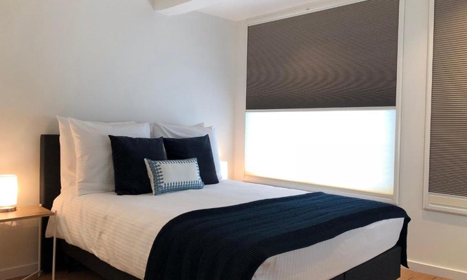 Red Light District Bed & Breakfast | PH93 Amsterdam Central