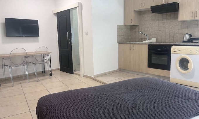 Trypiotis Apartment | Phaedrus Living: Hoopoe Residencies 202
