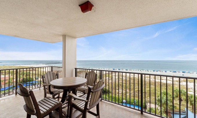 Orange Beach Condo | Phoenix East 511: Luxury Beachfront Condo | Gulf Views | Indoor + Outdoor Pools