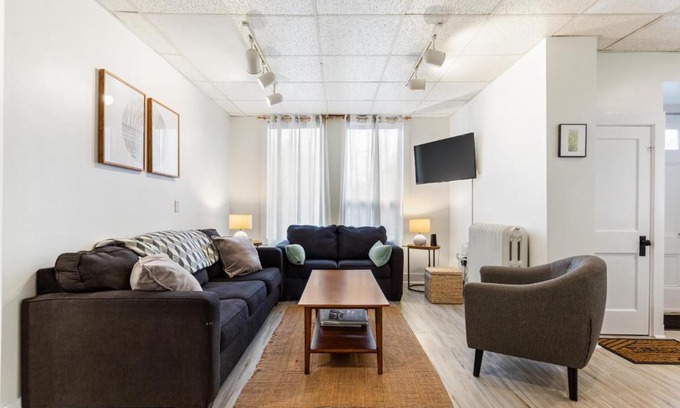Bar Harbor Apartment | Physicians Flat - Heart of town between it all