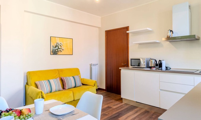Acquaseria Apartment | Piazza San Giuseppe by Interhome