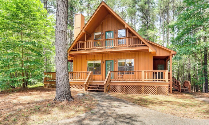 Iuka Cabin | Pickwick Lake Cabin w/Private Marina Access