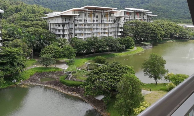 Nasugbu House | Pico de Loro Beach & Country Club MirandaPenthouse