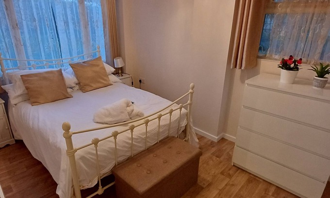 Inkberrow Apartment | Piddlebrook is a delightful self contained flat in the village of Inkberrow.