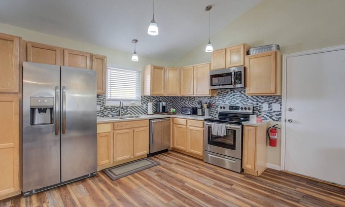 Northeast Colorado Springs Condo | Pikes Peak Views Usaf Academy Dog-friendly