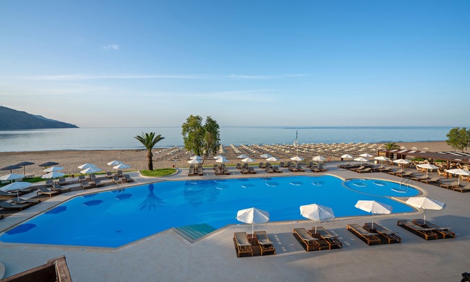 Mathes Hotel | Pilot Beach Resort