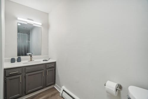 Newark Apartment | Pine Brook 908 I Lovely 2bd Spacious Apartment