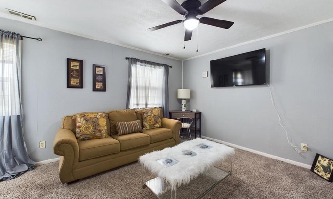 Pine Forest House | Pine Forest Zen Cottage - 10 min to Fort Bragg